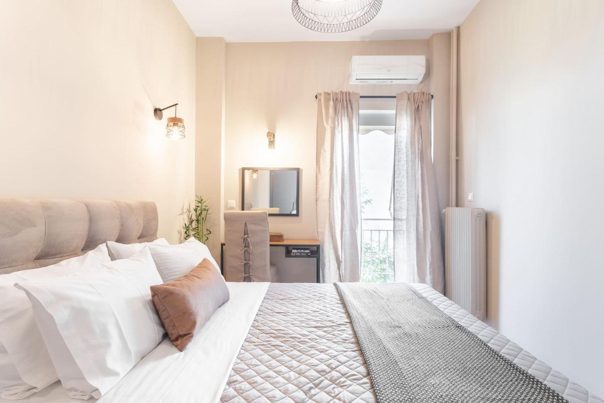 Deluxe 3-Bdrm Urban-Industrial Apt At Acropolis Atény Exteriér fotografie