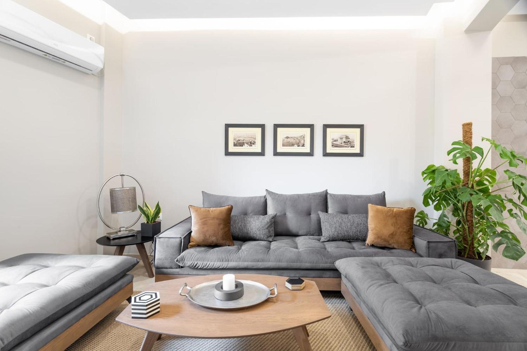 Deluxe 3-Bdrm Urban-Industrial Apt At Acropolis Atény Exteriér fotografie